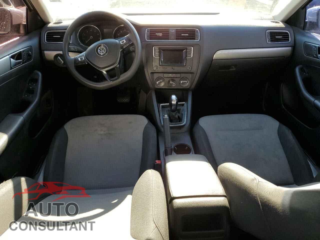 VOLKSWAGEN JETTA 2017 - 3VW2B7AJ9HM375975