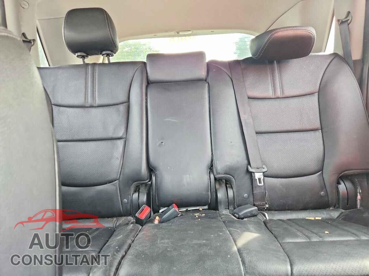 KIA SORENTO 2013 - 5XYKU3A64DG332704