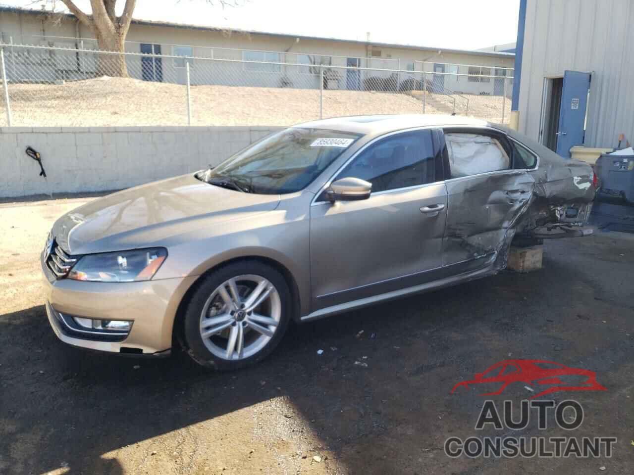 VOLKSWAGEN PASSAT 2015 - 1VWCV7A32FC061578