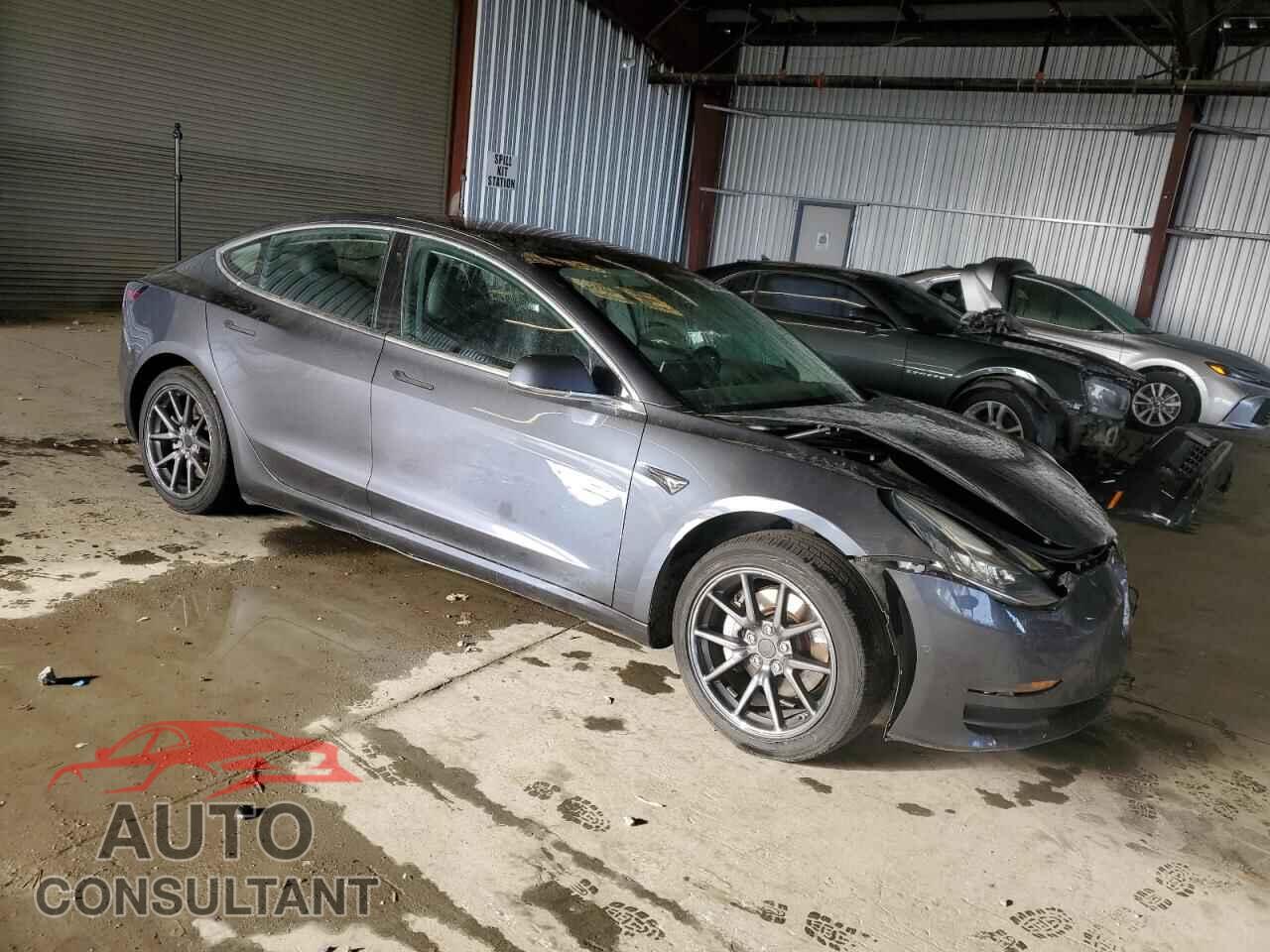 TESLA MODEL 3 2018 - 5YJ3E1EA2JF052111