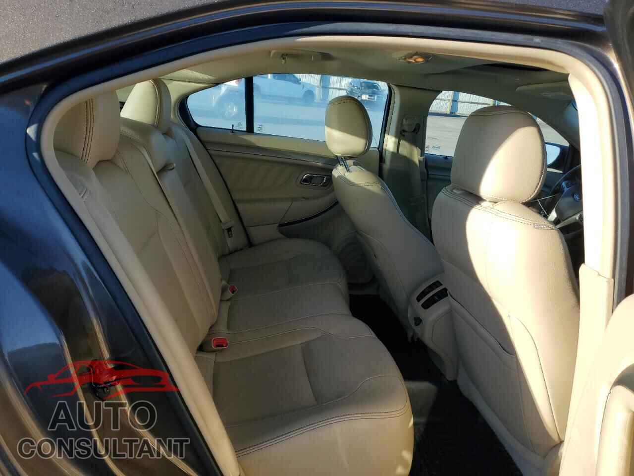 FORD TAURUS 2015 - 1FAHP2E80FG167666