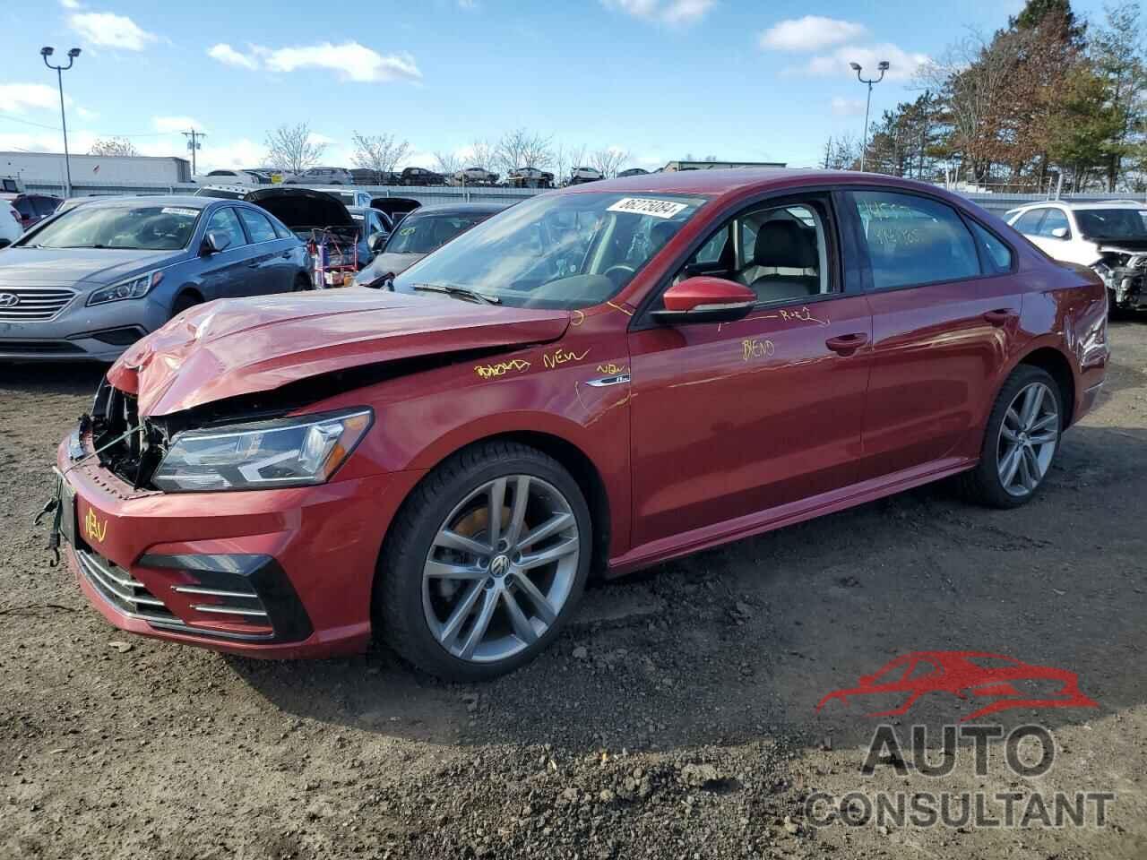 VOLKSWAGEN PASSAT 2018 - 1VWAA7A3XJC021633