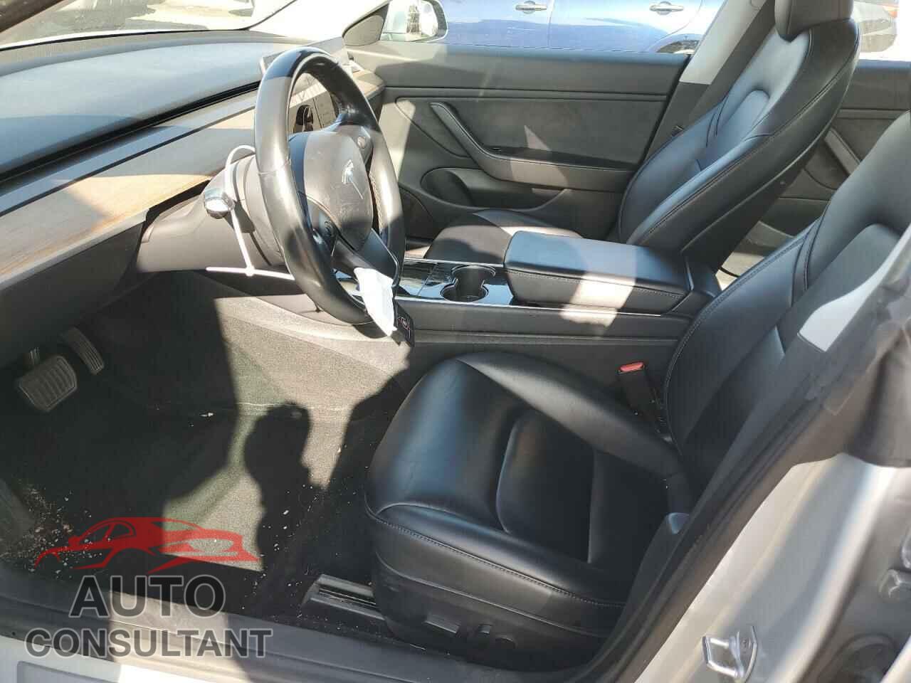 TESLA MODEL 3 2018 - 5YJ3E1EA5JF039272