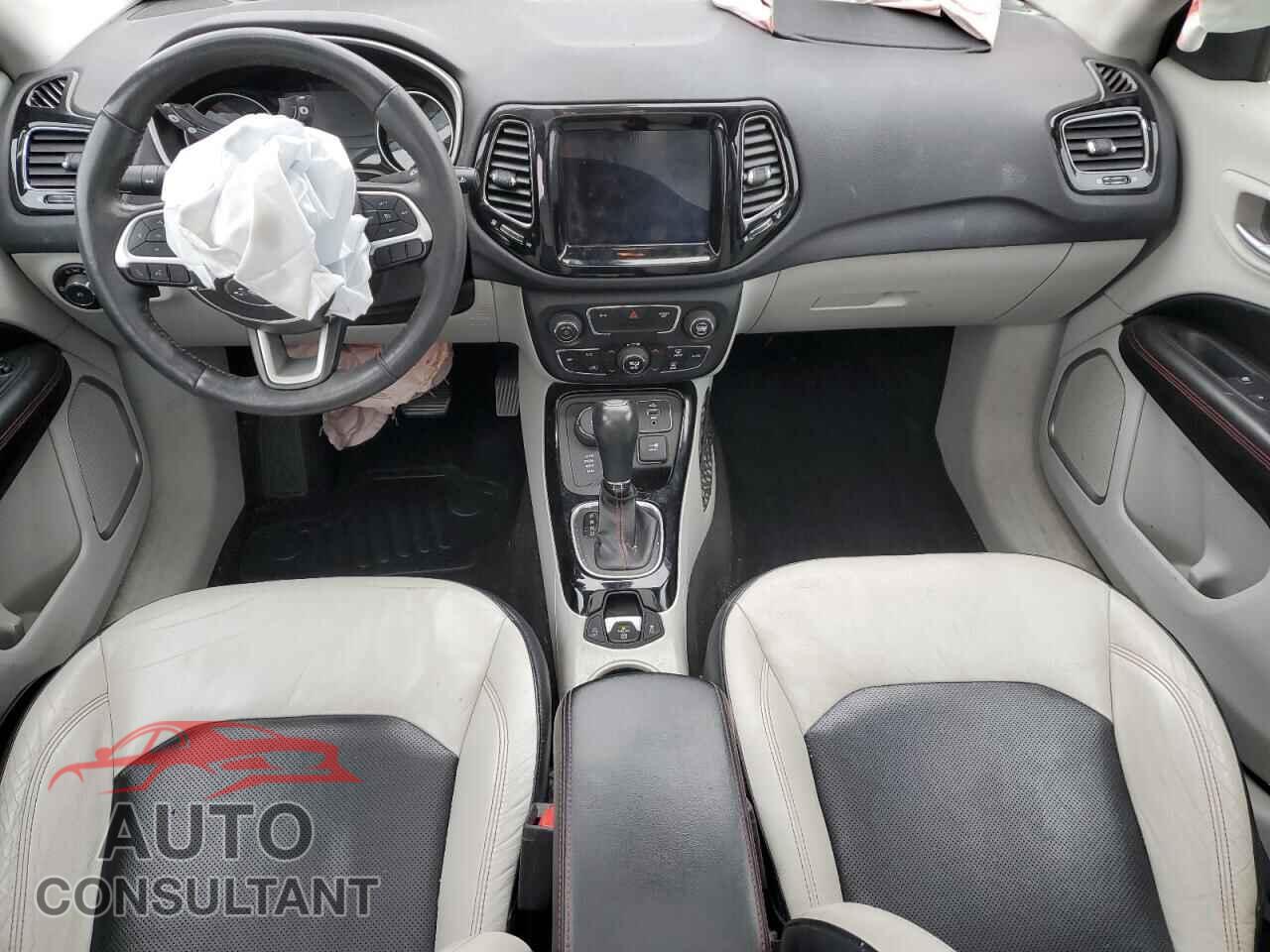 JEEP COMPASS 2017 - 3C4NJDCB6HT646018