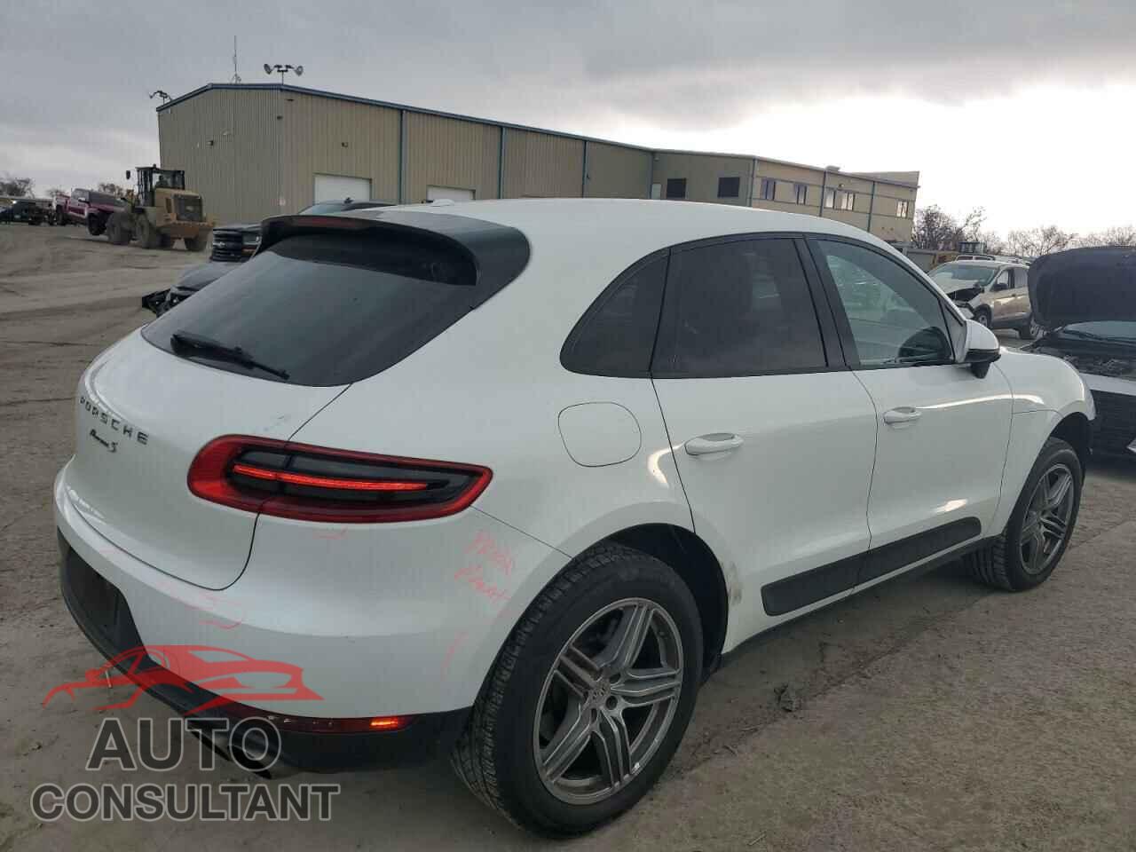 PORSCHE MACAN 2015 - WP1AB2A5XFLB44181