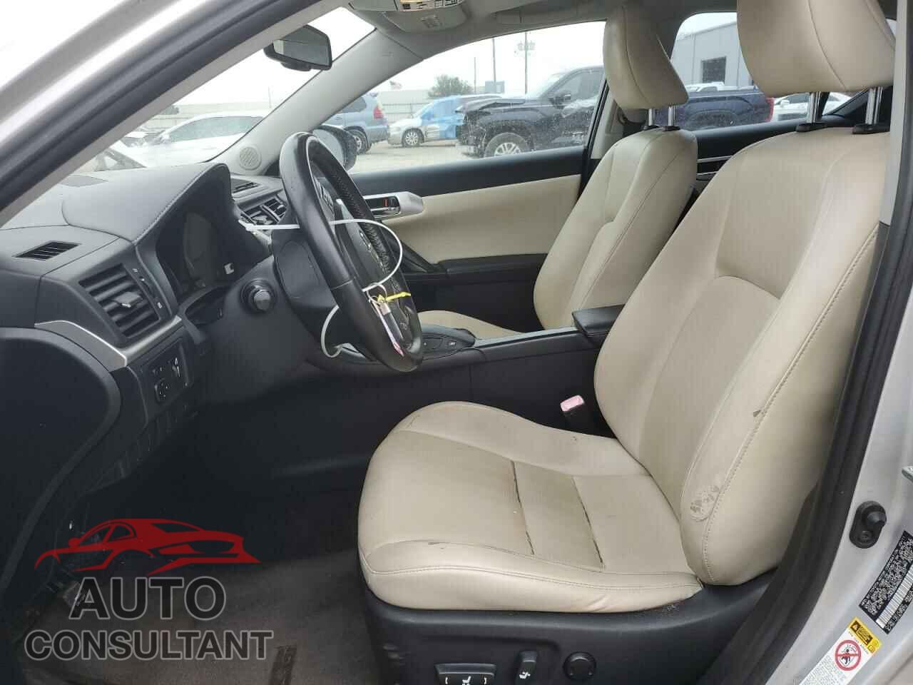 LEXUS CT 200 2011 - JTHKD5BH4B2011201