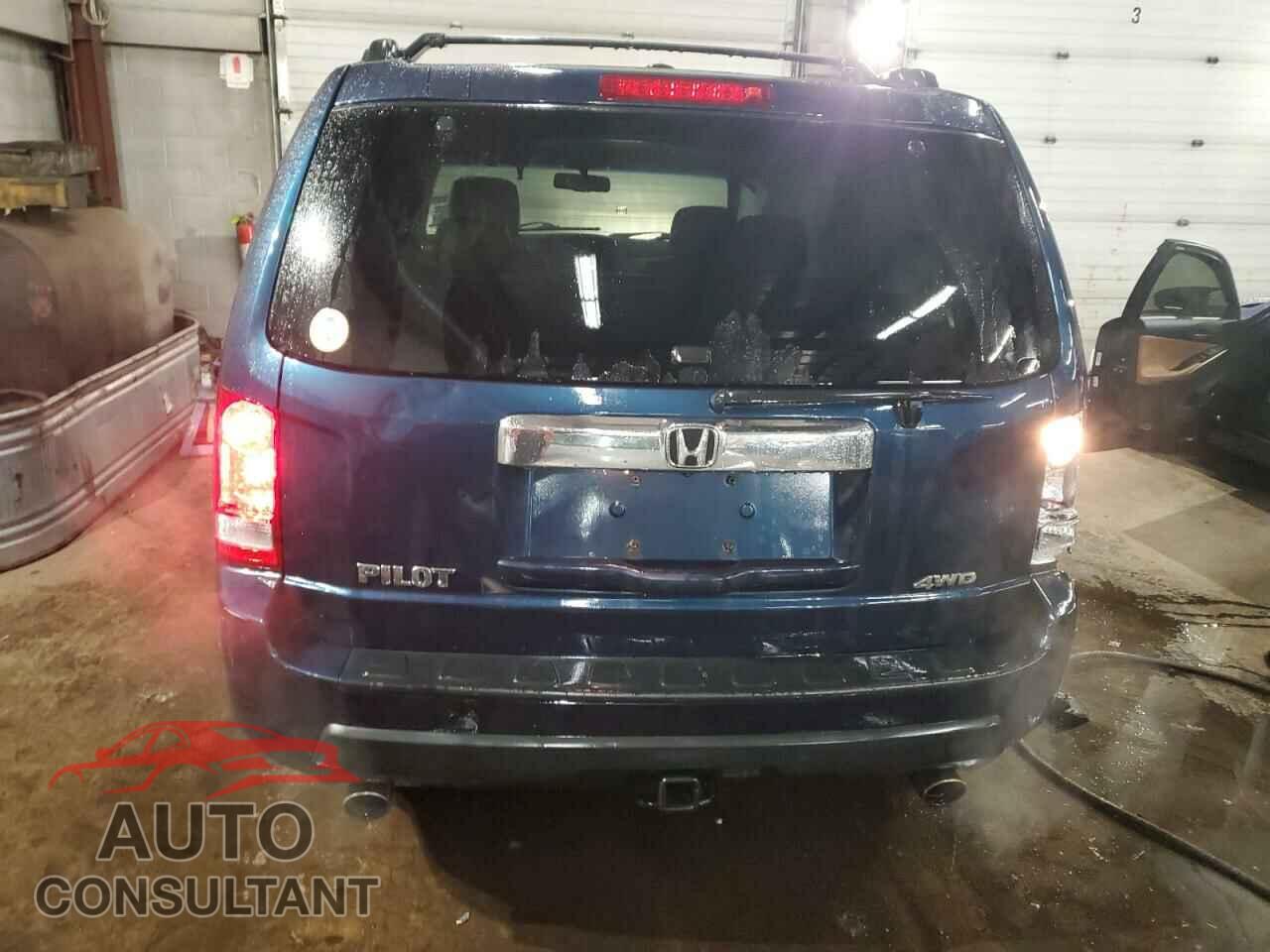 HONDA PILOT 2011 - 5FNYF4H51BB030041