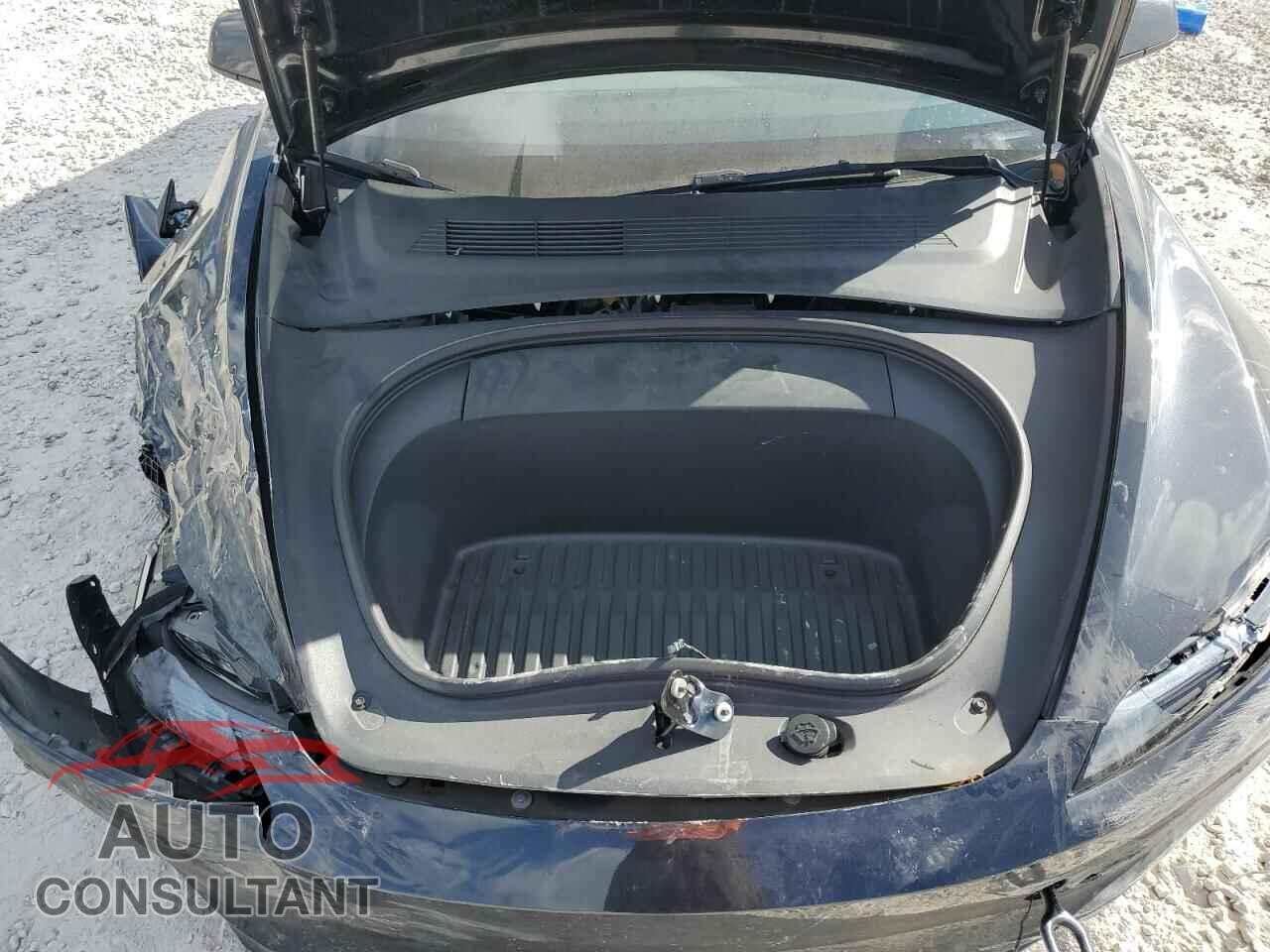 TESLA MODEL 3 2024 - 5YJ3E1EA1RF735087