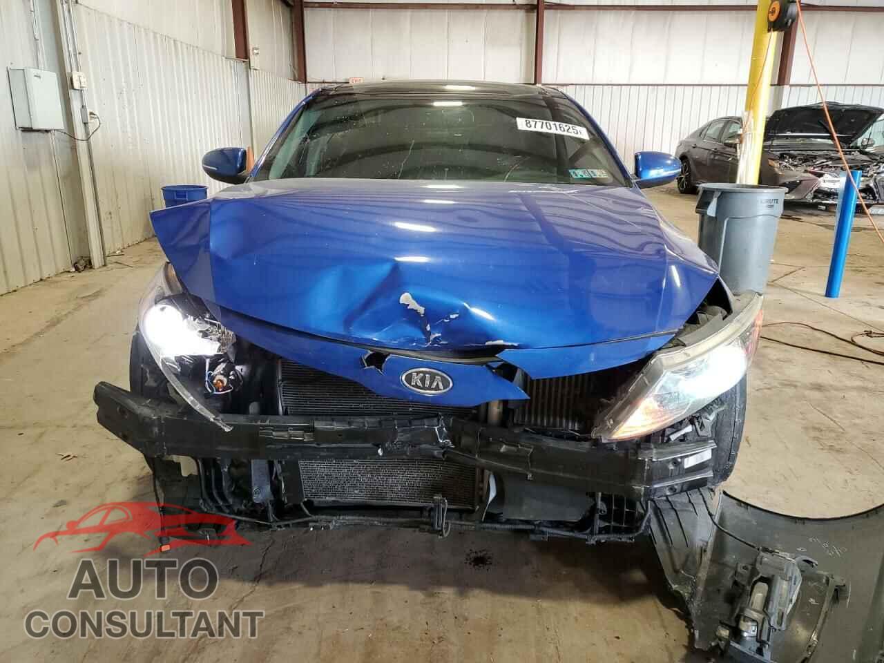 KIA OPTIMA 2012 - 5XXGR4A67CG080981