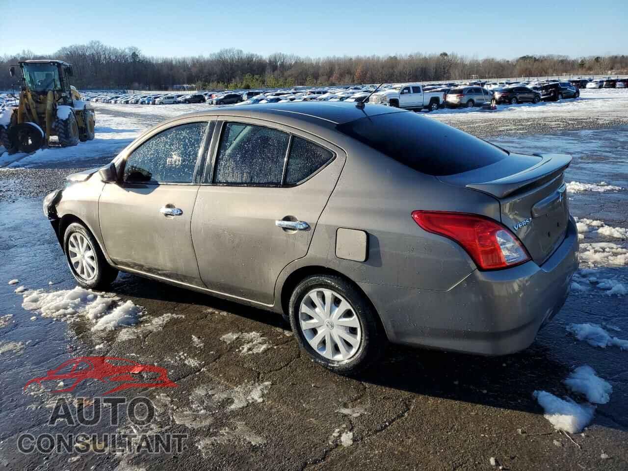 NISSAN VERSA 2017 - 3N1CN7AP1HK411935