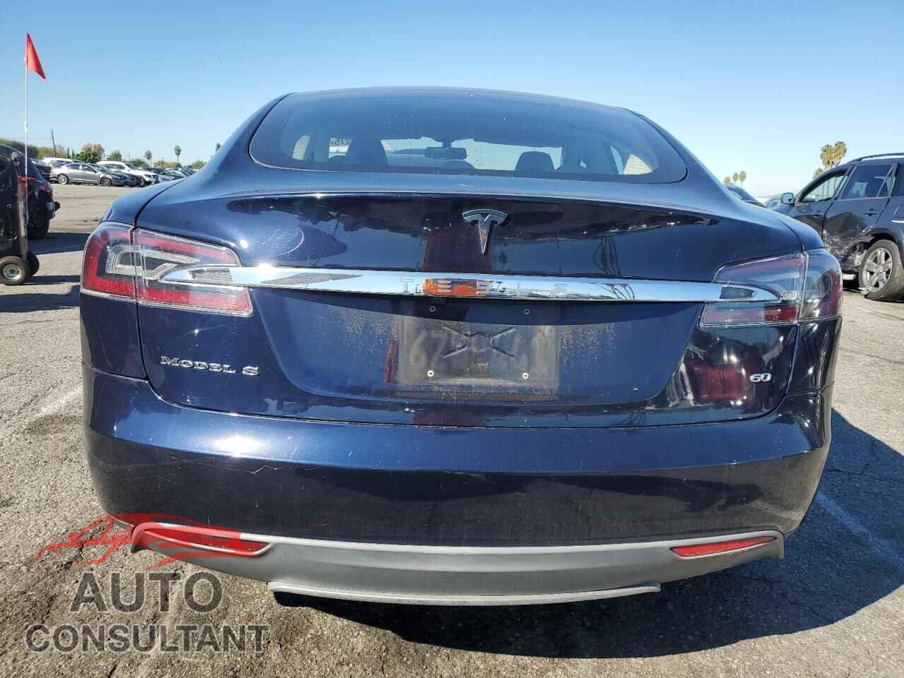 TESLA MODEL S 2013 - 5YJSA1CG4DFP09431