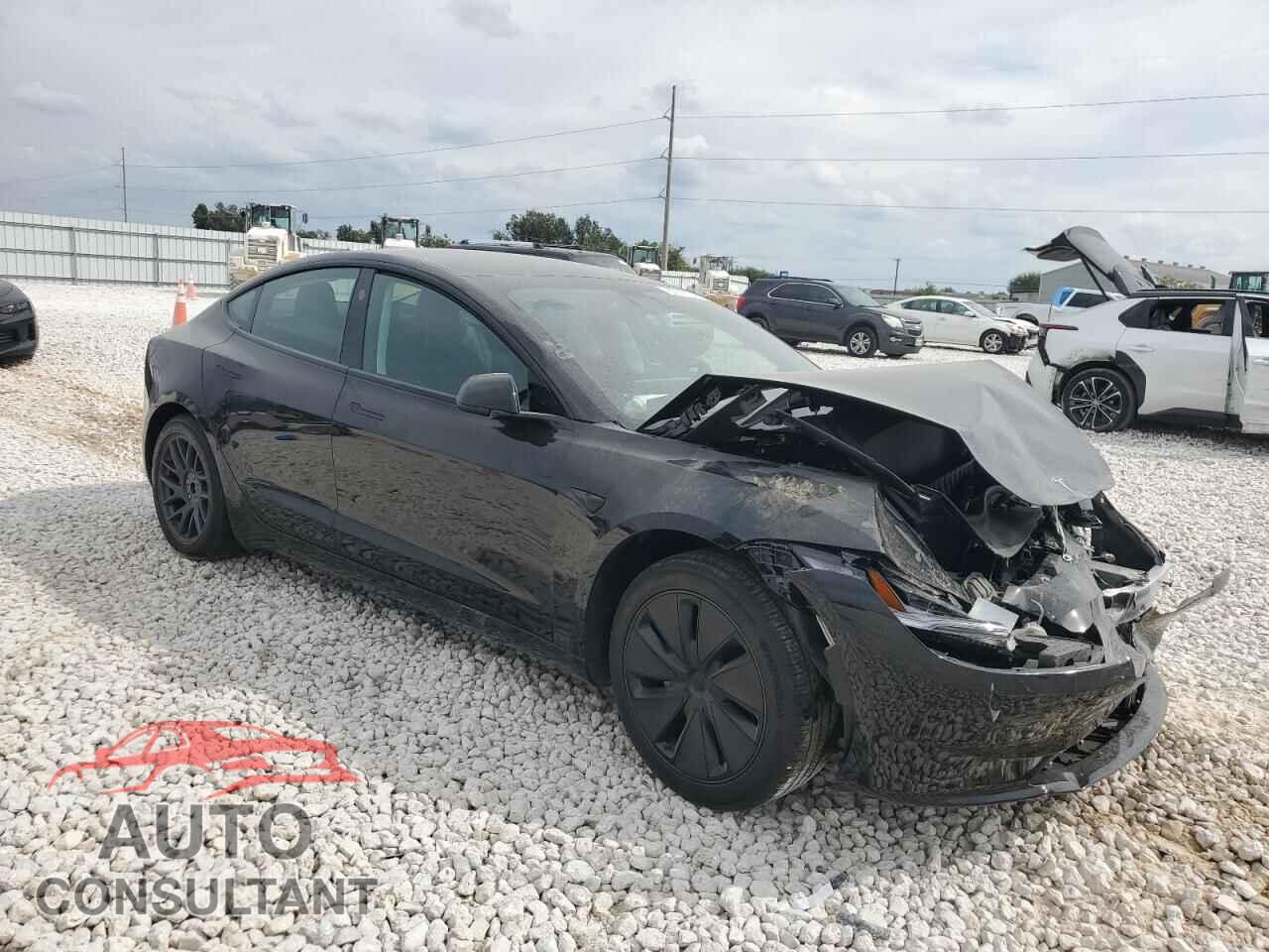 TESLA MODEL 3 2025 - 5YJ3E1EA4SF074631