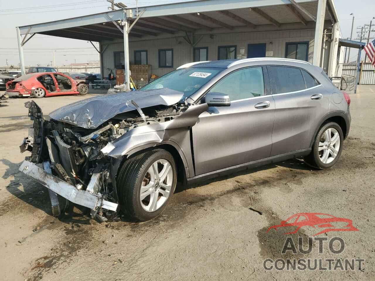 MERCEDES-BENZ GLA-CLASS 2018 - WDCTG4EBXJJ422065
