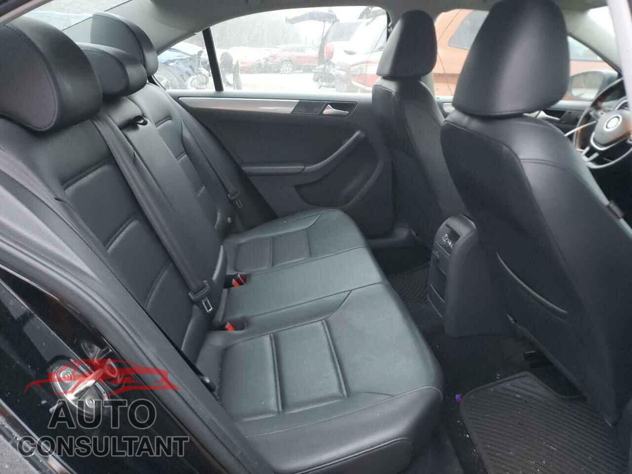 VOLKSWAGEN JETTA 2017 - 3VWDB7AJ8HM345231