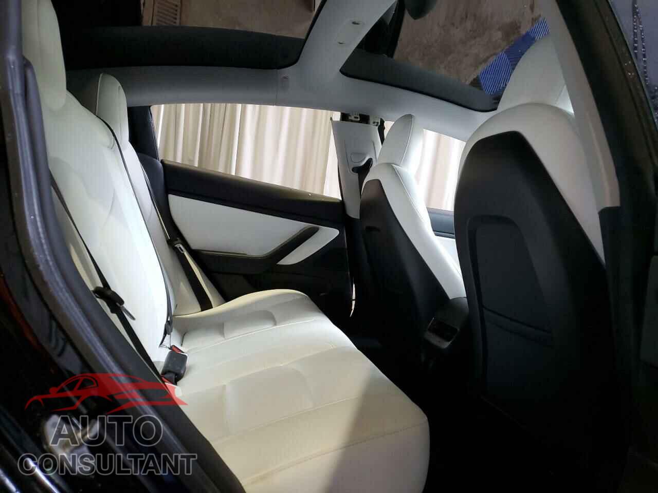 TESLA MODEL 3 2020 - 5YJ3E1EB2LF744655