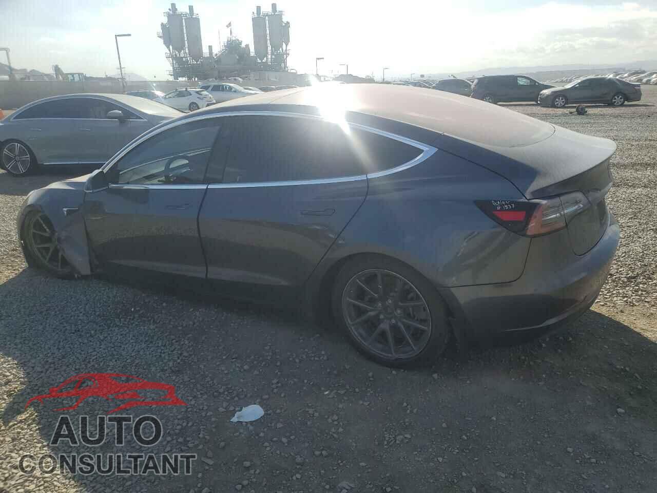TESLA MODEL 3 2018 - 5YJ3E1EA2JF043070