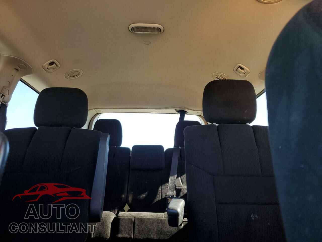DODGE CARAVAN 2011 - 2D4RN3DG2BR682909