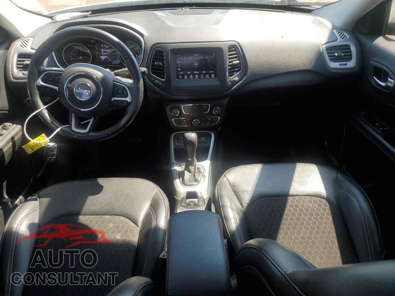 JEEP COMPASS 2020 - 3C4NJCBB7LT212517