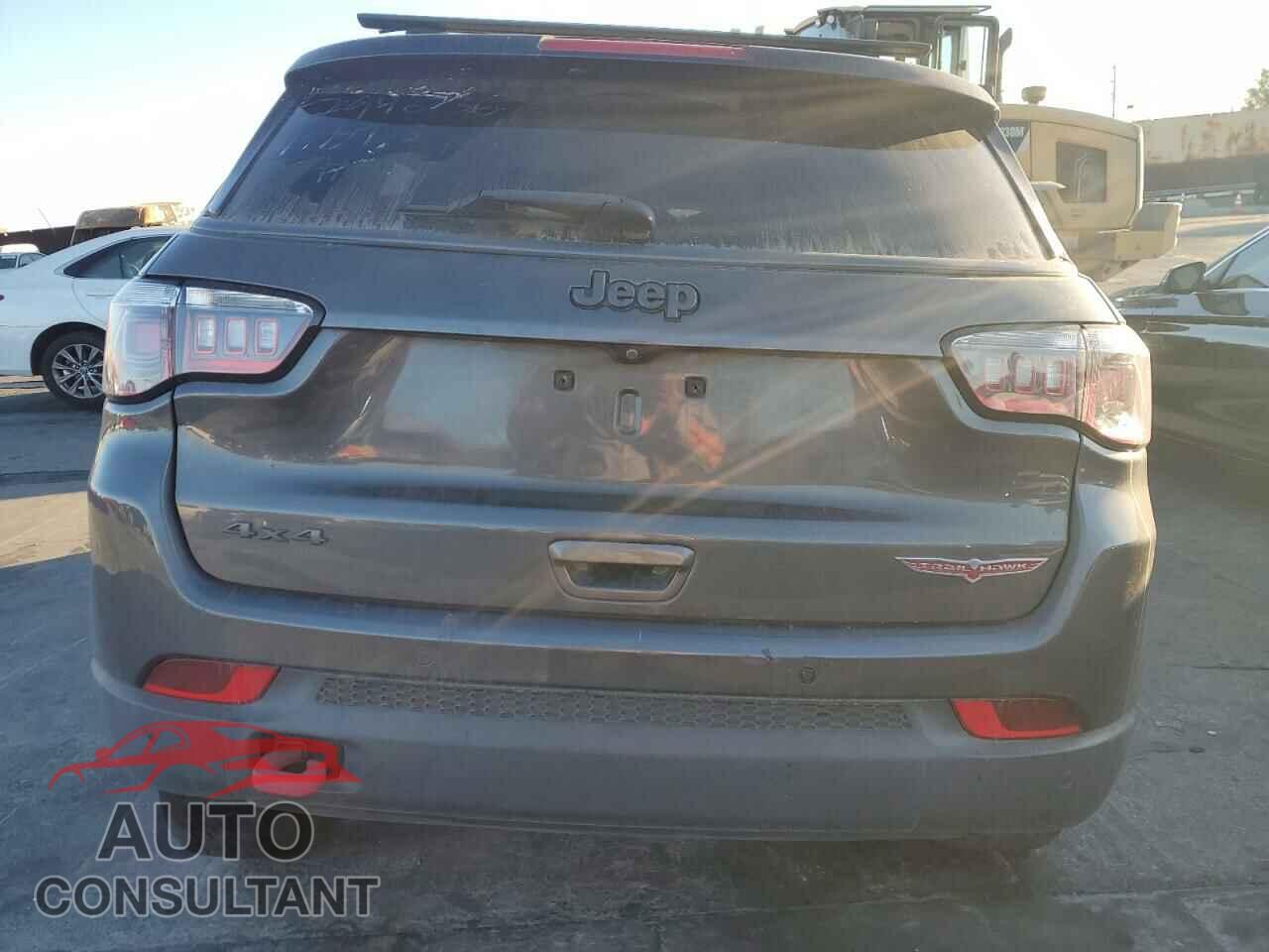 JEEP COMPASS 2018 - 3C4NJDDB0JT367135