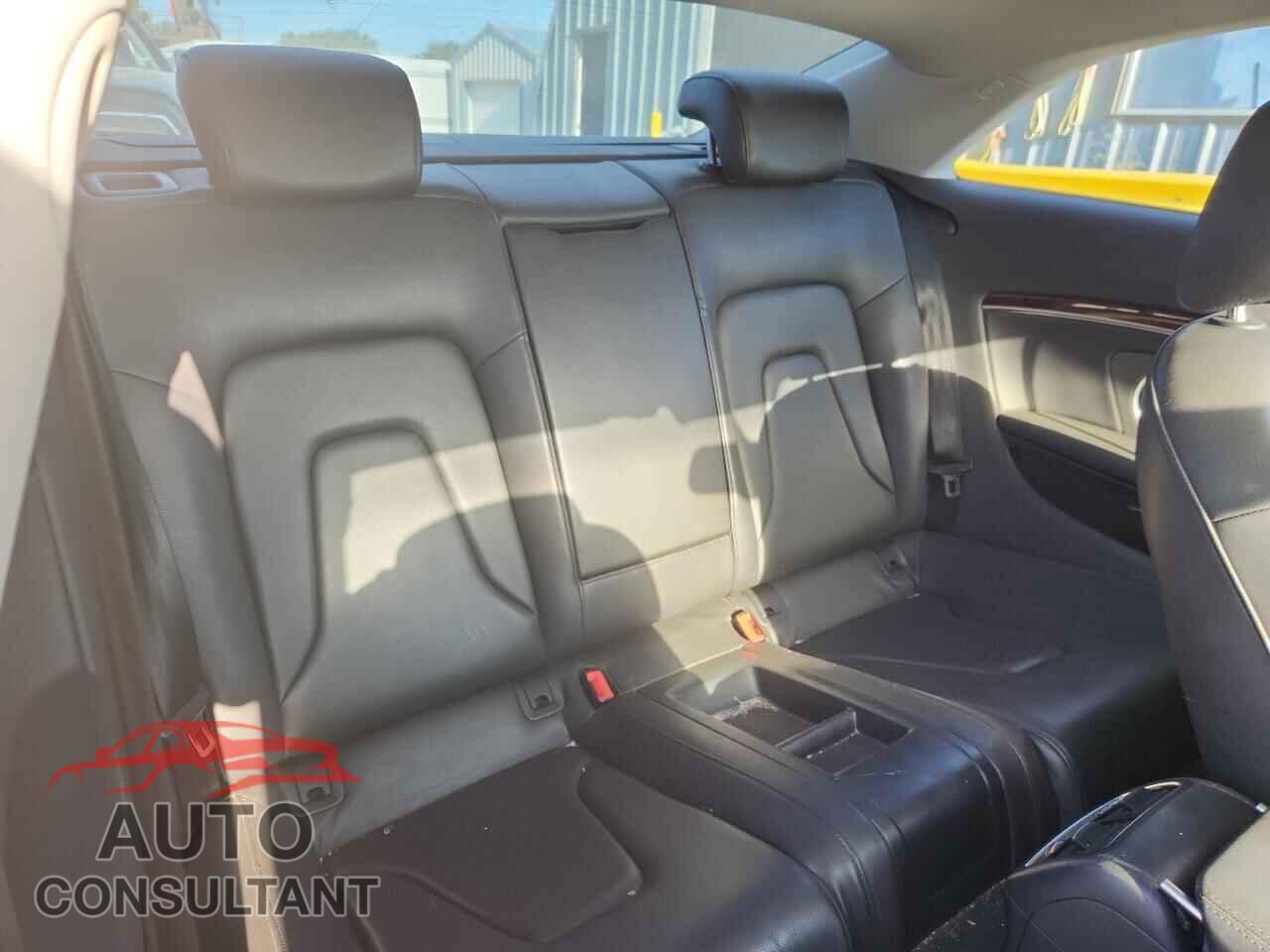 AUDI A5 2013 - WAULFAFR0DA039028