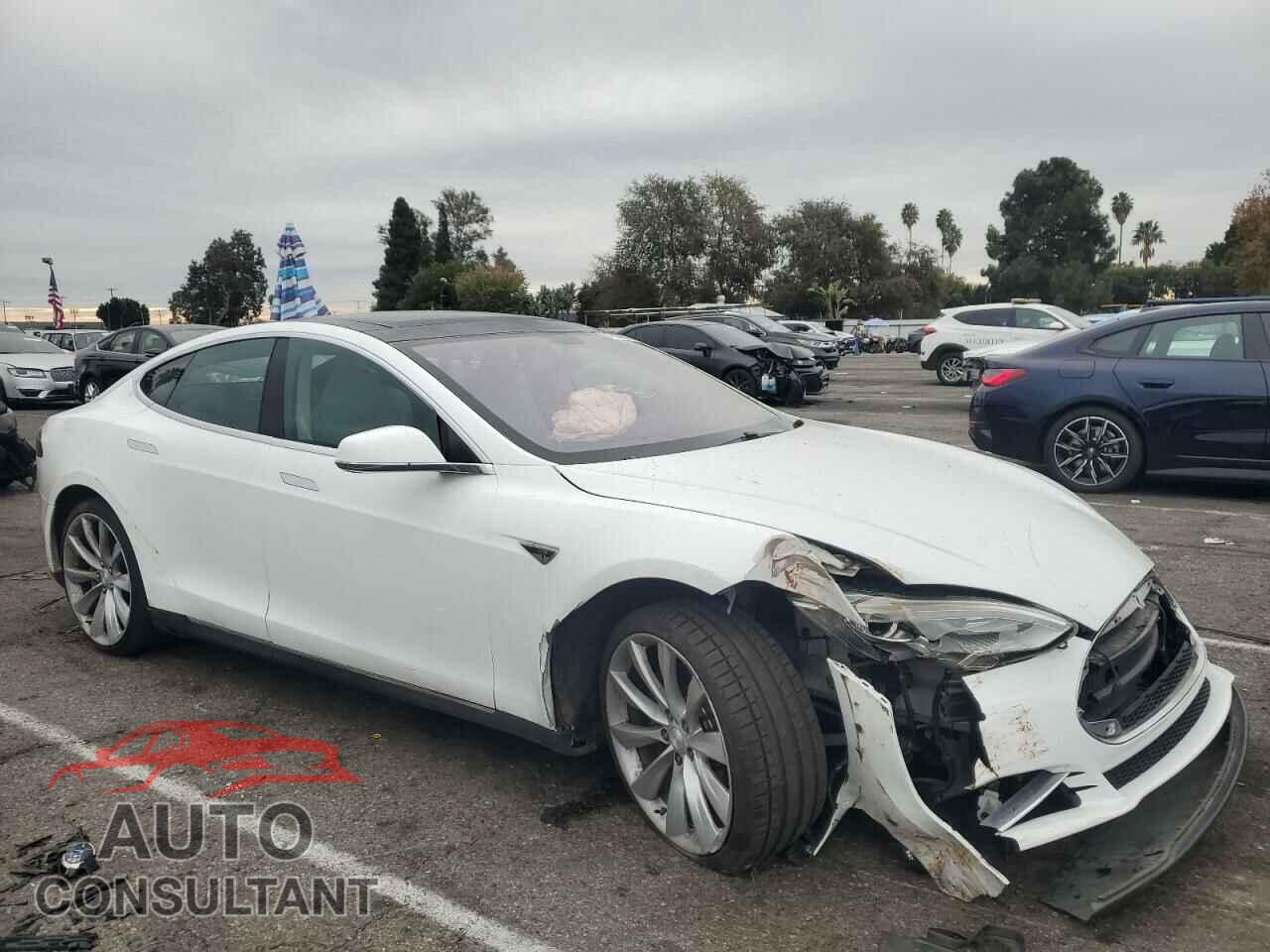 TESLA MODEL S 2013 - 5YJSA1CN5DFP22672