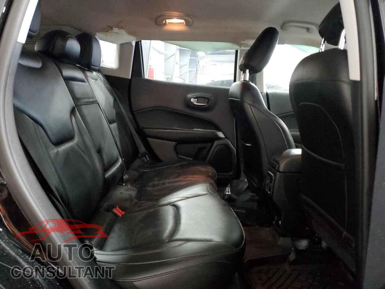 JEEP COMPASS 2018 - 3C4NJDCB2JT210790