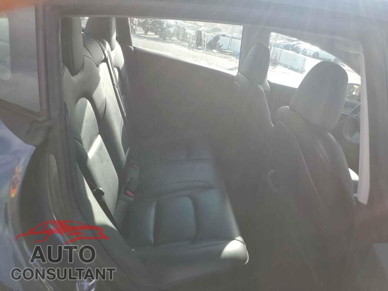 TESLA MODEL 3 2023 - 5YJ3E1EA9PF647577