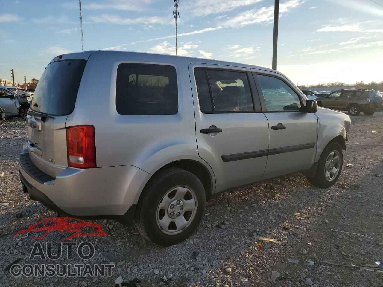 HONDA PILOT 2015 - 5FNYF4H27FB013272