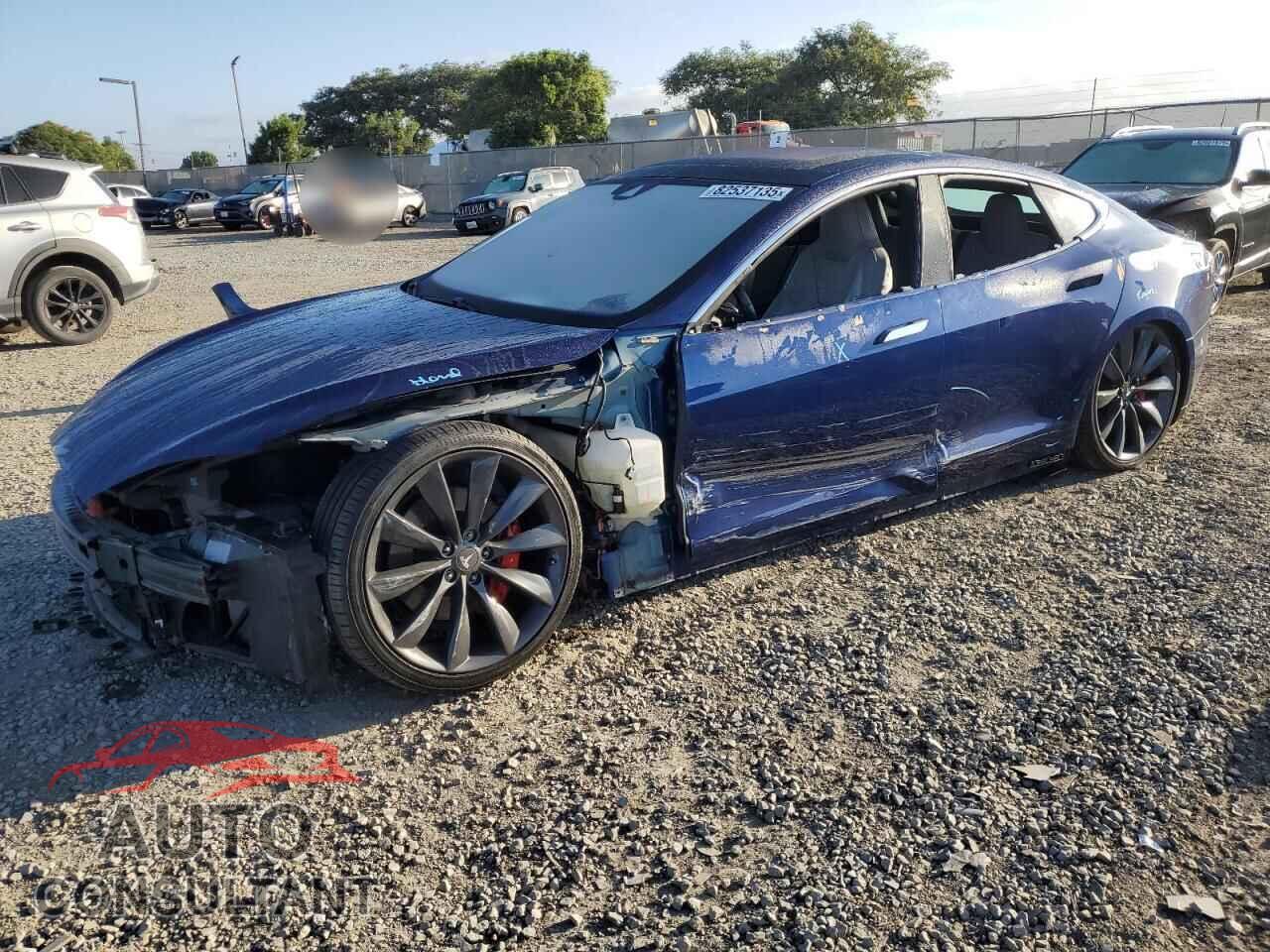 TESLA MODEL S 2015 - 5YJSA1H49FF096692