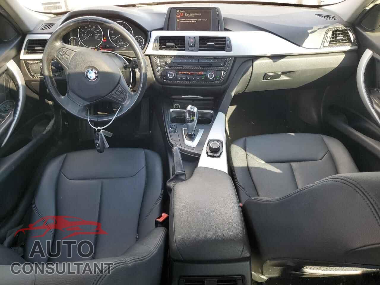 BMW 3 SERIES 2013 - WBA3C1G52DNR45792