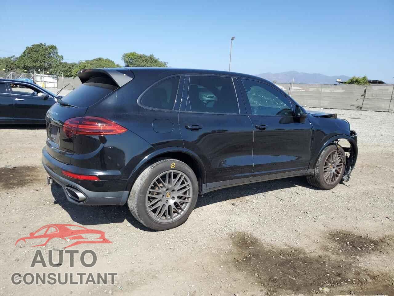 PORSCHE CAYENNE 2017 - WP1AA2A24HKA80463