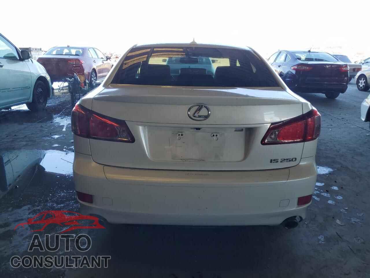 LEXUS IS 2012 - JTHBF5C22C5161232