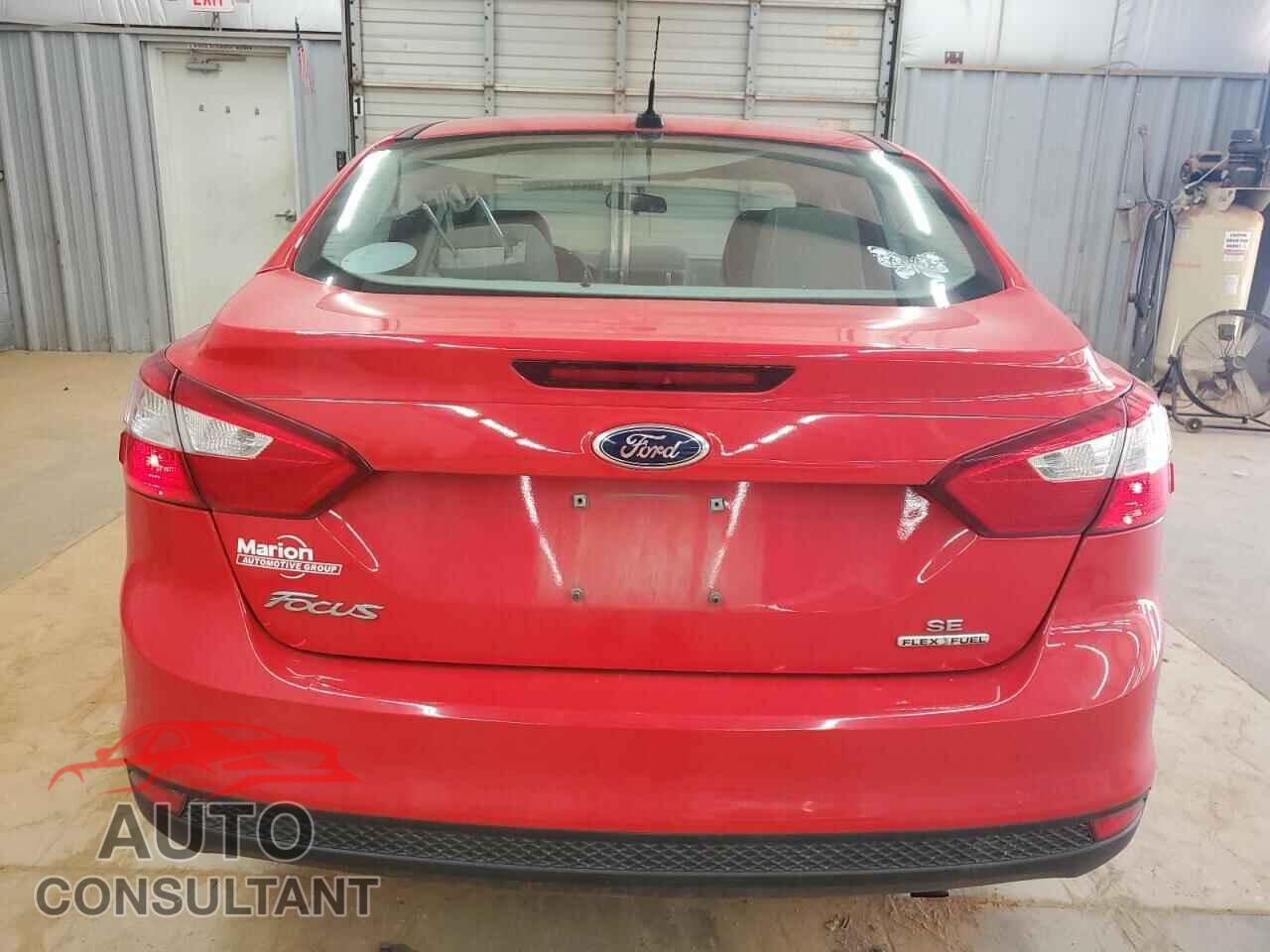 FORD FOCUS 2014 - 1FADP3F23EL403943