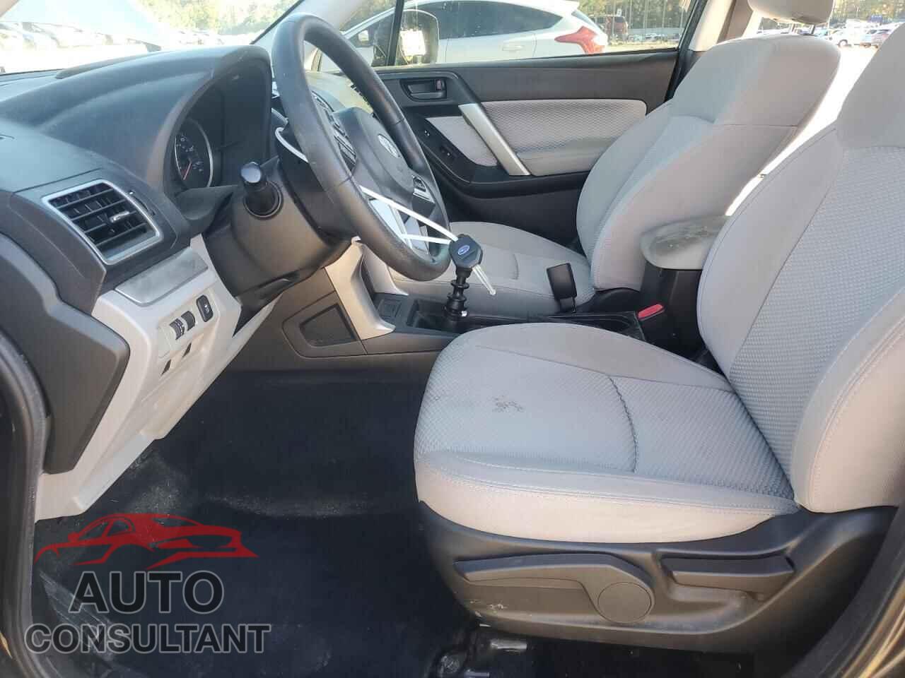 SUBARU FORESTER 2018 - JF2SJAAC5JG512237