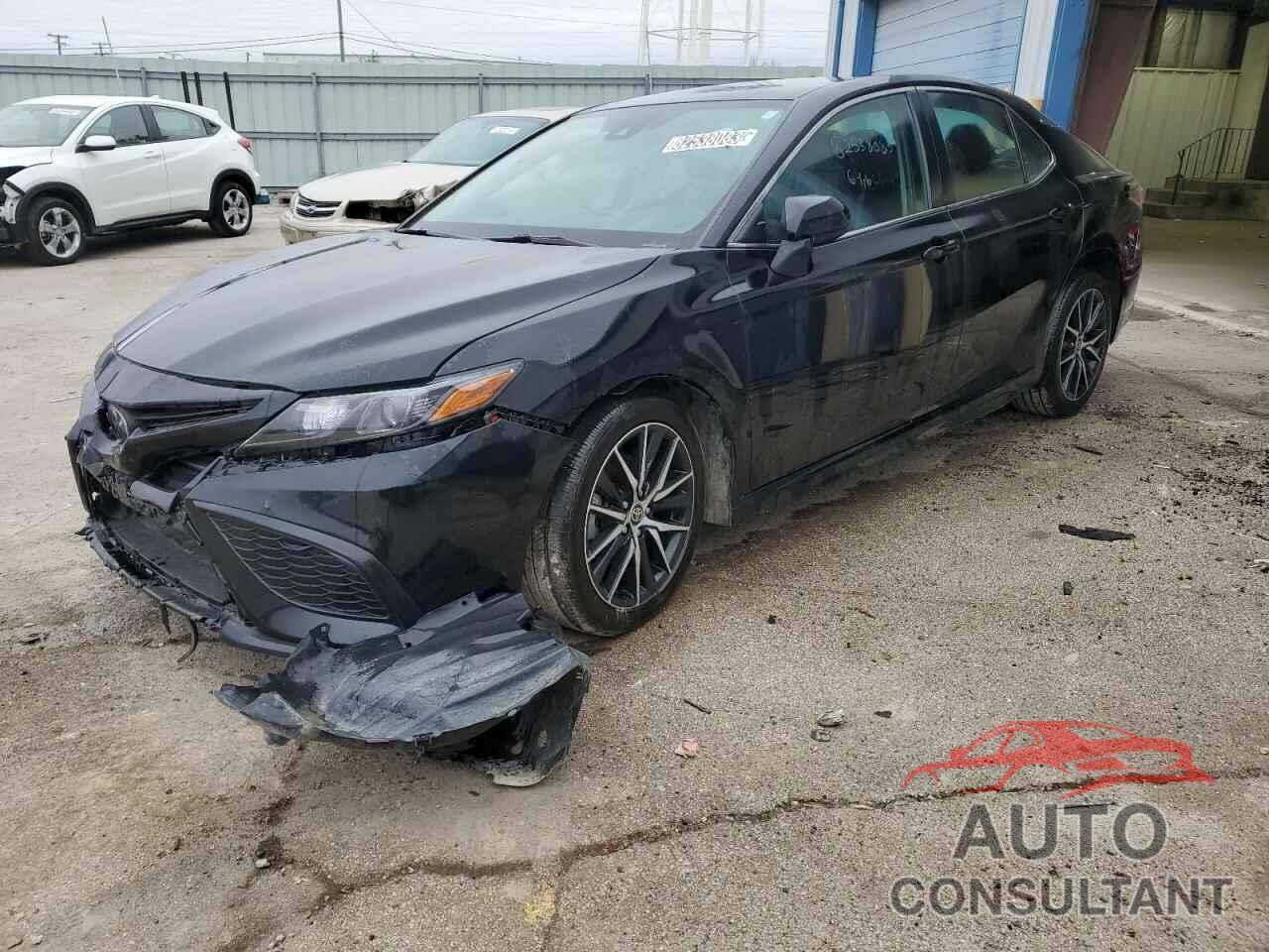 TOYOTA CAMRY 2021 - 4T1G11AK9MU584216
