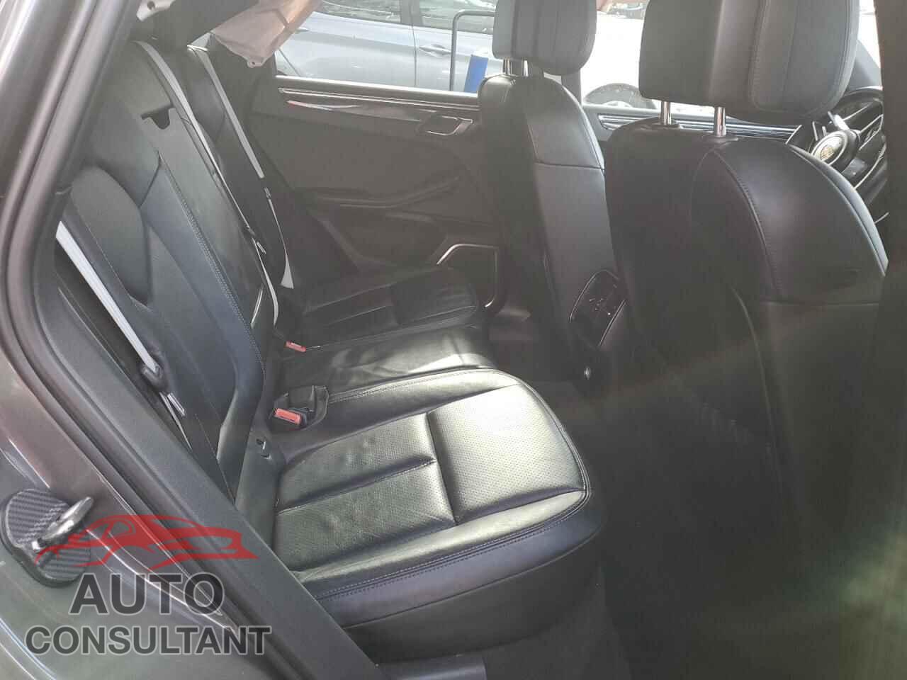 PORSCHE MACAN 2015 - WP1AB2A55FLB50194