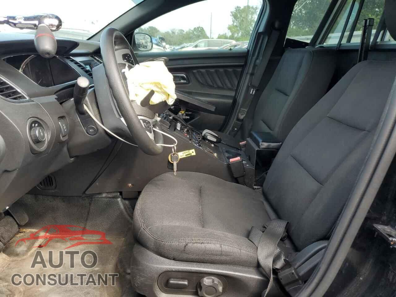FORD TAURUS 2017 - 1FAHP2L81HG115730