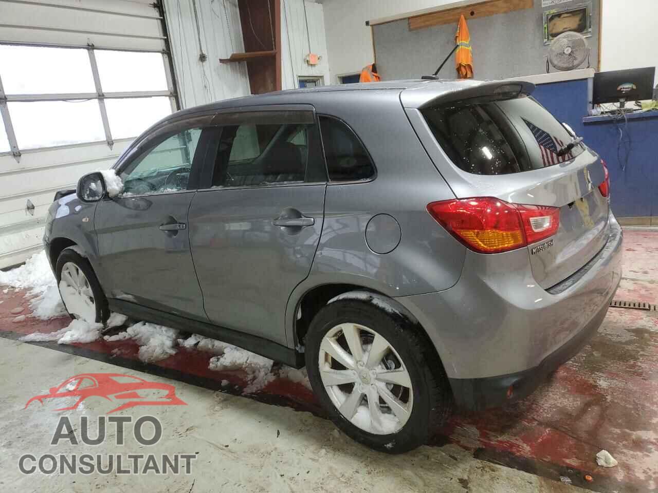 MITSUBISHI OUTLANDER 2015 - 4A4AR4AU6FE043118