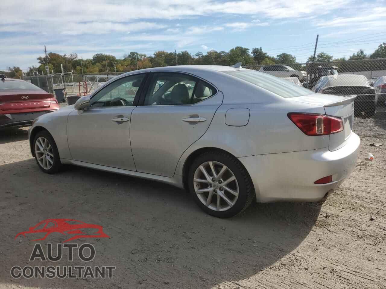 LEXUS IS 2012 - JTHCF5C2XC5056829
