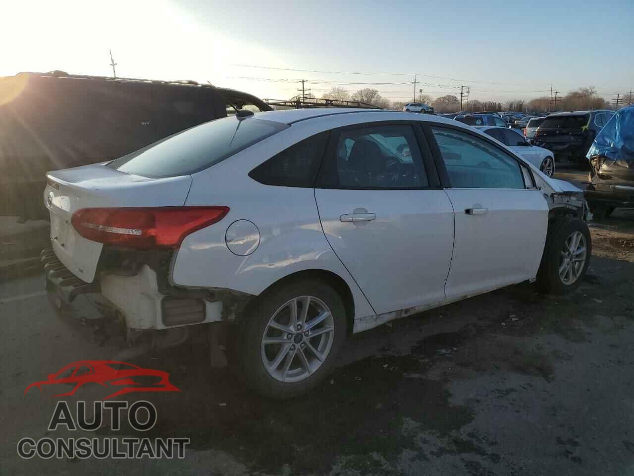 FORD FOCUS 2017 - 1FADP3F27HL226219