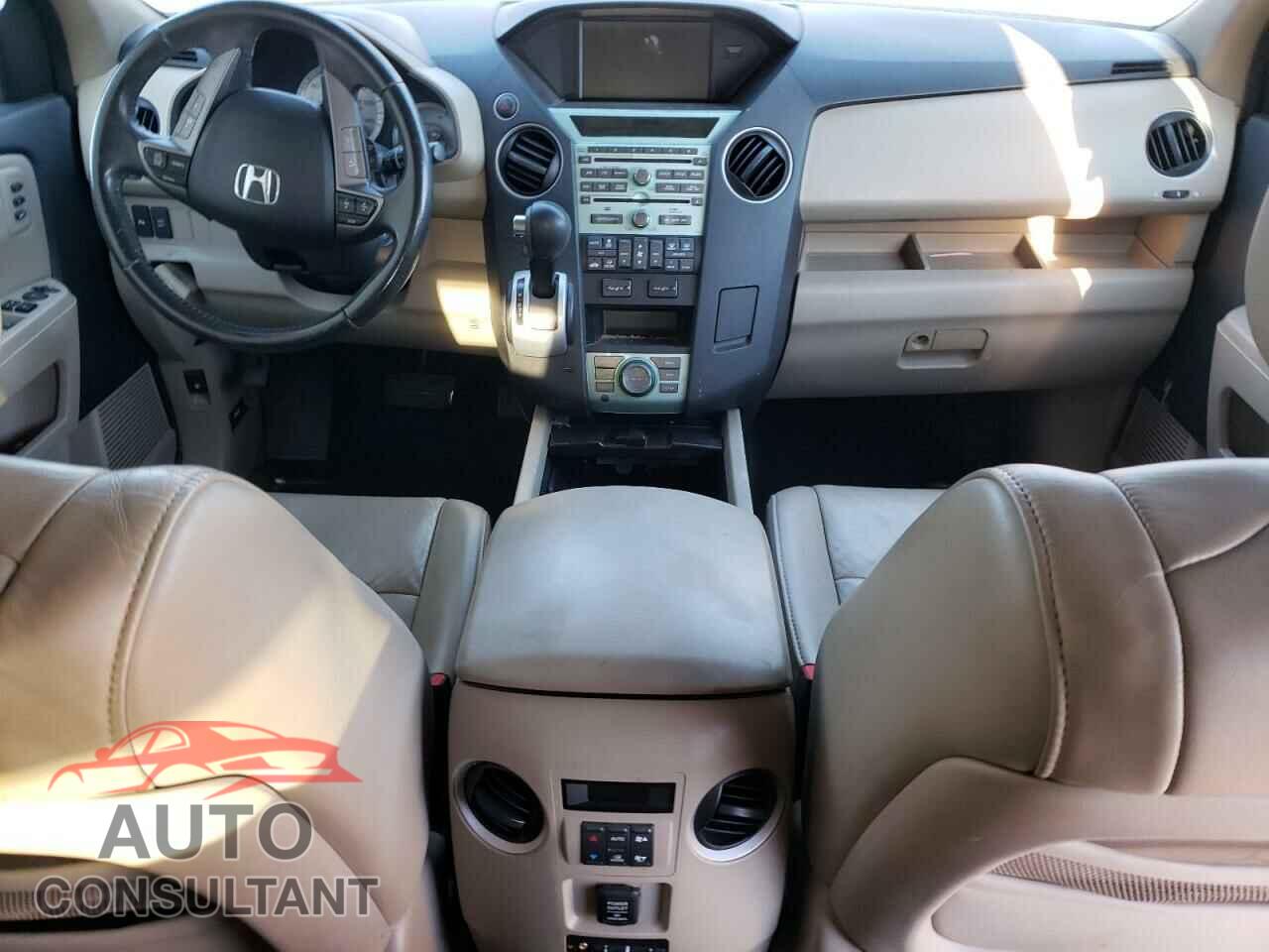 HONDA PILOT 2011 - 5FNYF3H95BB035109