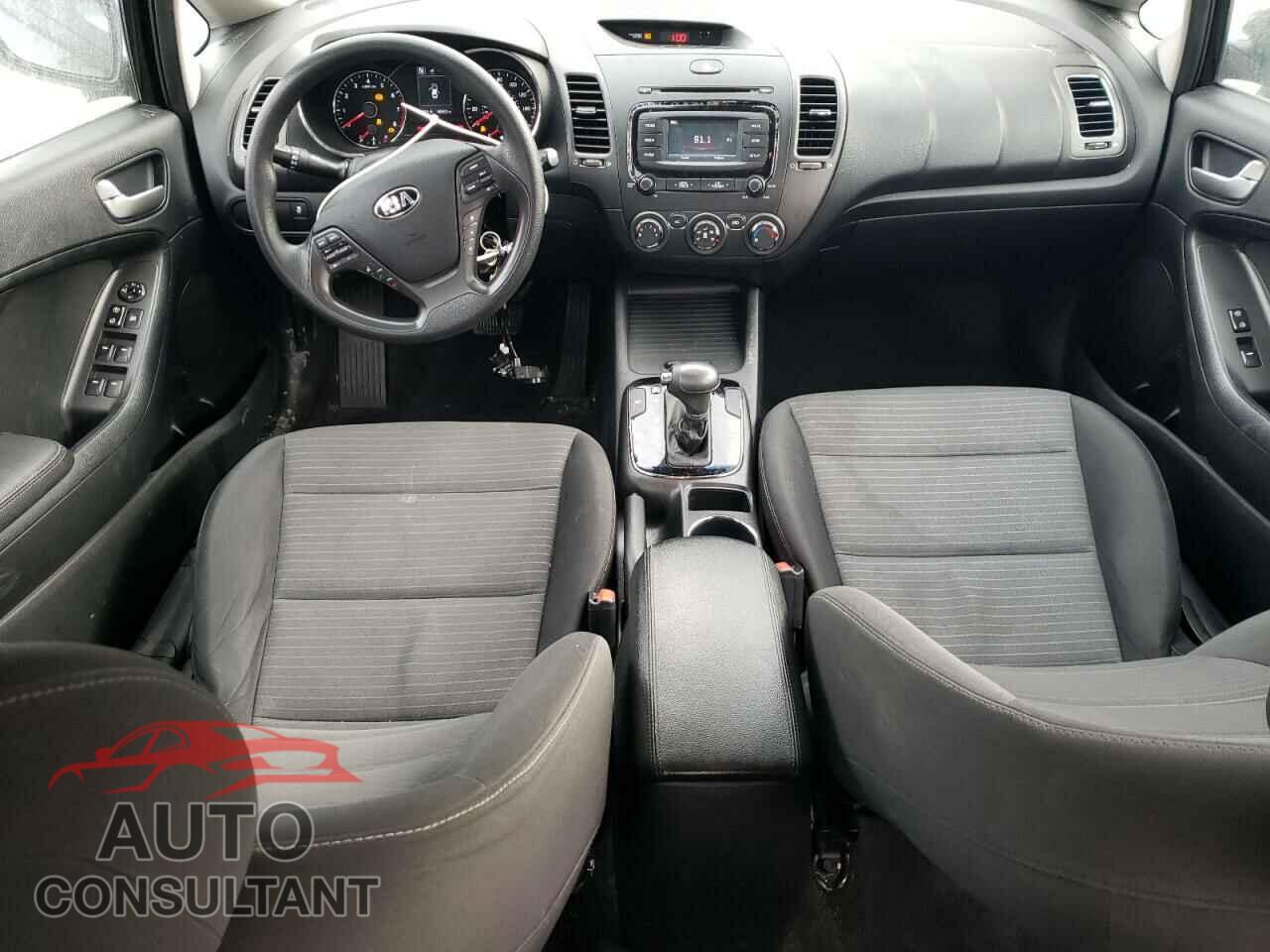 KIA FORTE 2017 - 3KPFL4A77HE054256