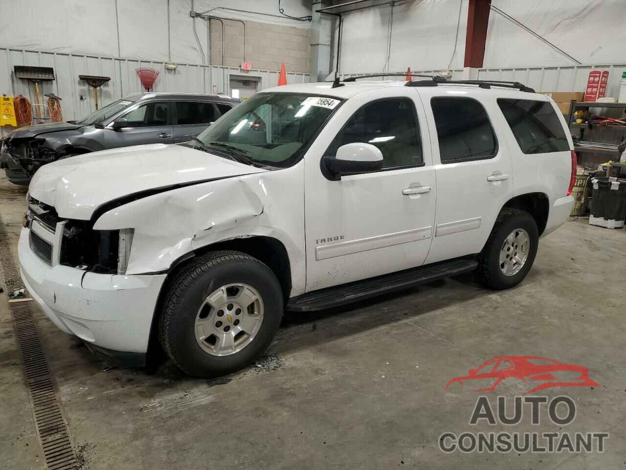 CHEVROLET TAHOE 2013 - 1GNSCAE08DR259634