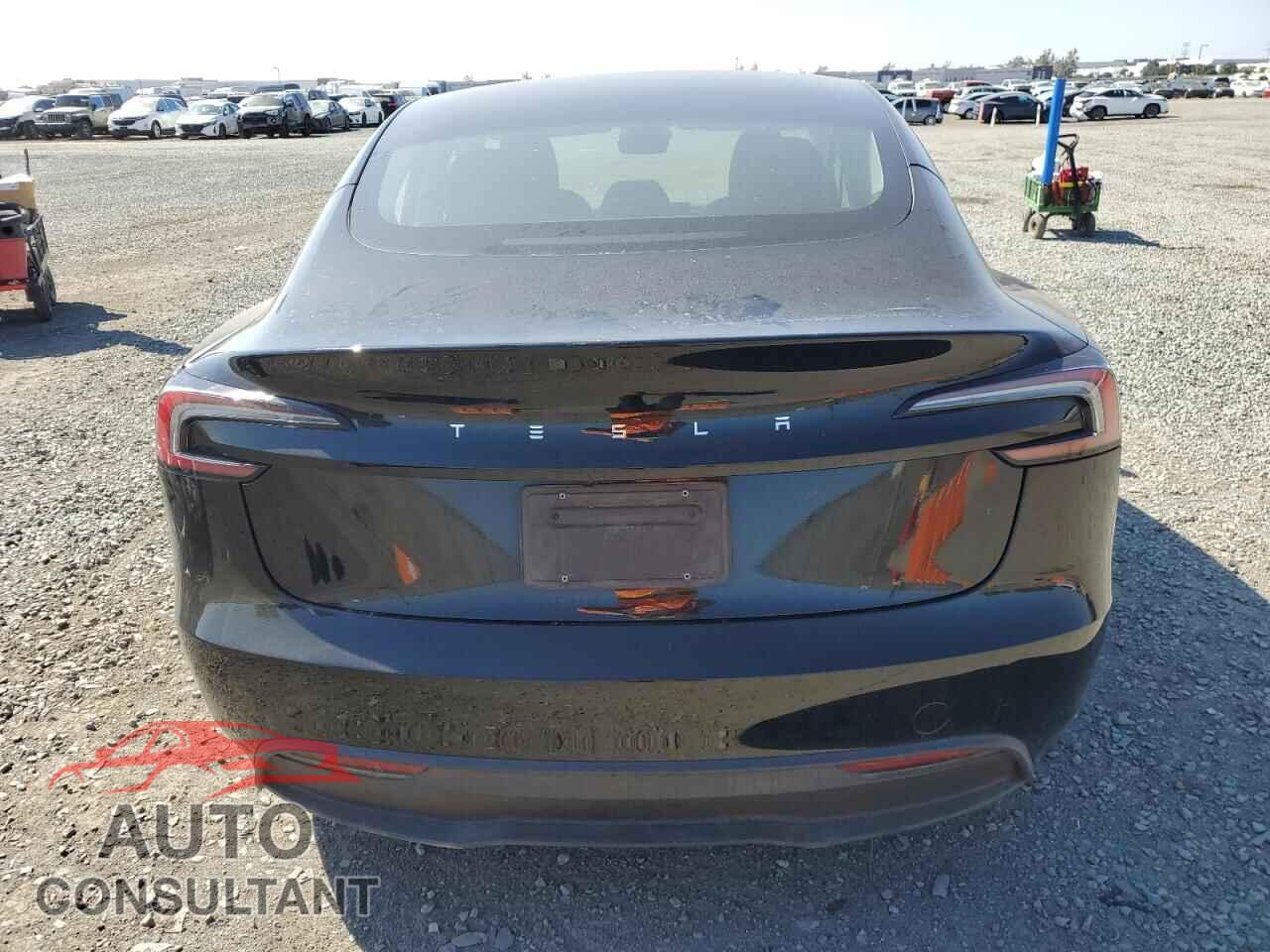 TESLA MODEL 3 2024 - 5YJ3E1EA9RF842940