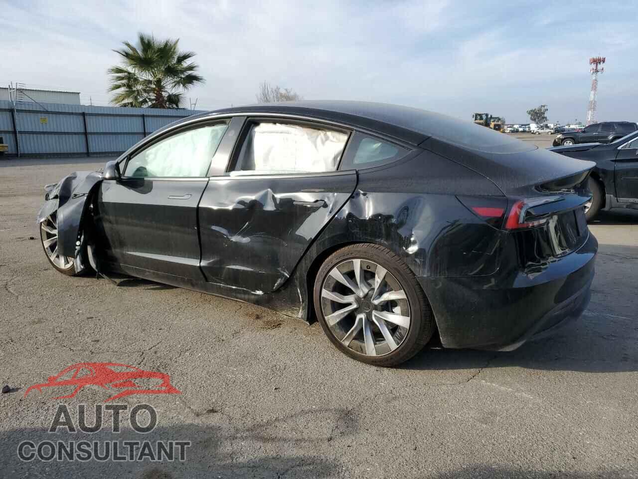 TESLA MODEL 3 2024 - 5YJ3E1EA5RF870167
