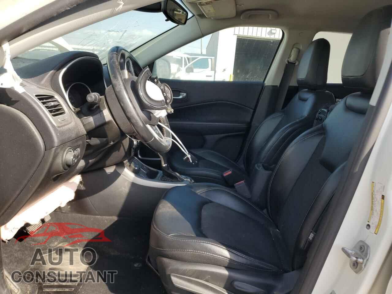 JEEP COMPASS 2017 - 3C4NJDBB2HT680068