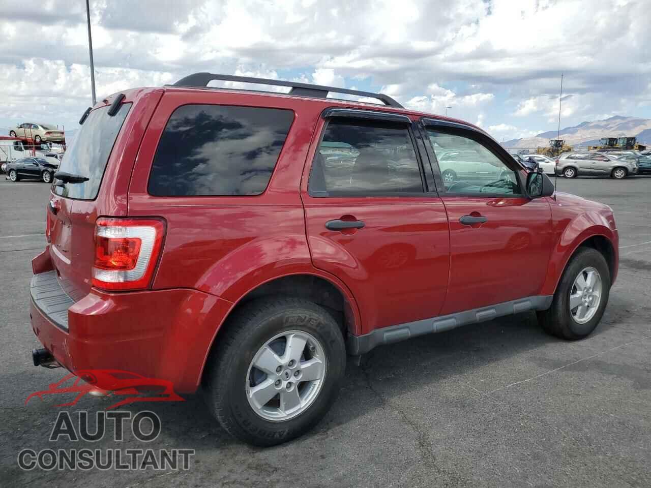 FORD ESCAPE 2011 - 1FMCU0D74BKB44260