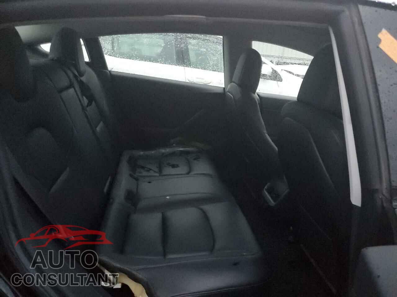 TESLA MODEL 3 2019 - 5YJ3E1EB3KF198981