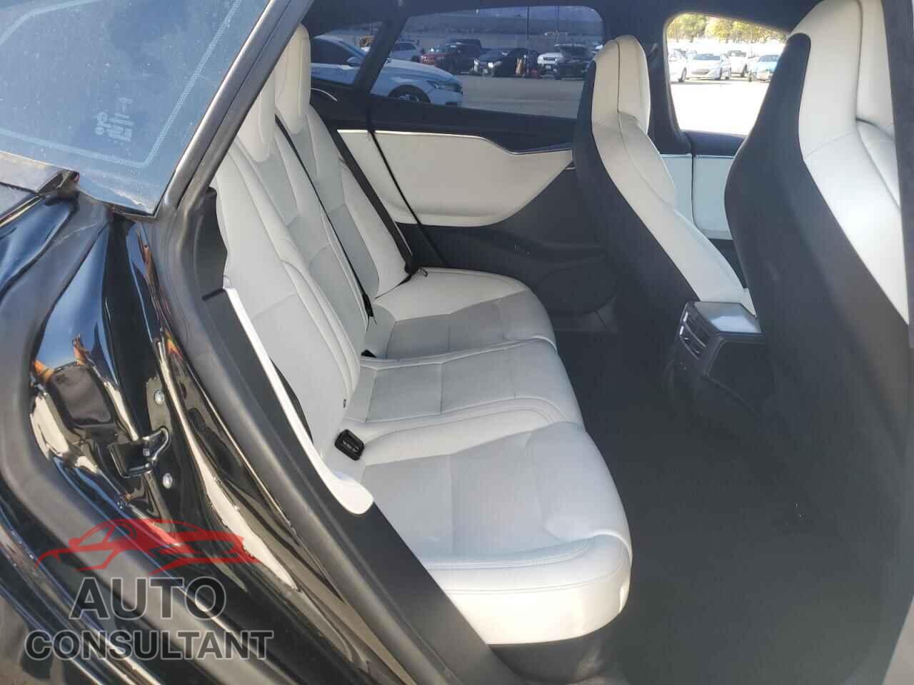 TESLA MODEL S 2017 - 5YJSA1E18HF217290