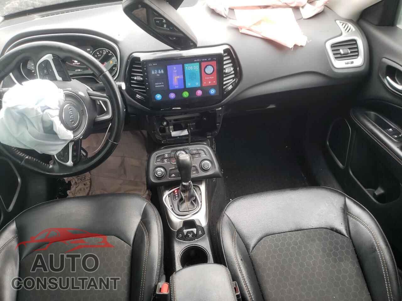 JEEP COMPASS 2019 - 3C4NJDBB5KT655866